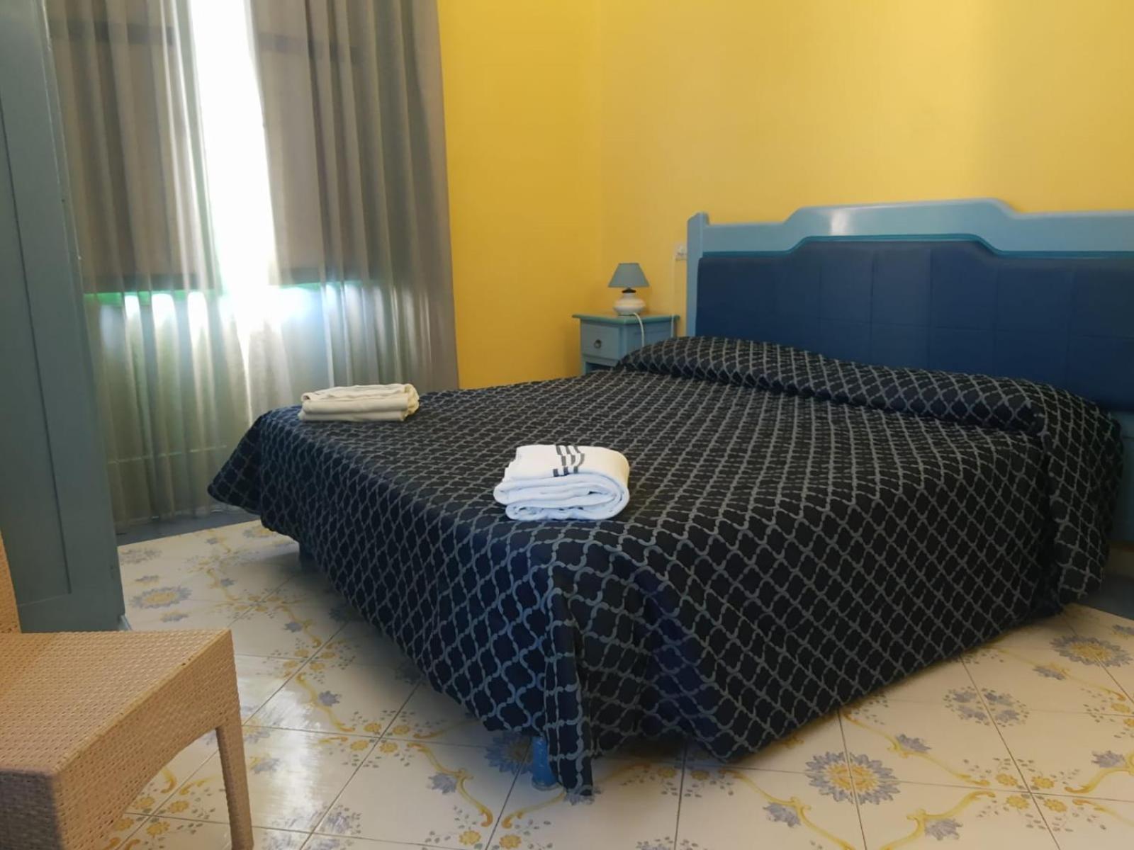 Hotel Savoia Procida Luaran gambar